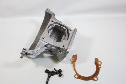 Genuine crankcase hitachi - genuine,