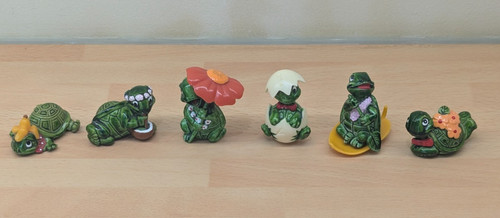 Kinder egg green turtles toys - kinder,