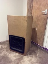 Used Kicker L7r 15” Brand New Condition With Portable Box 3 Month Old.