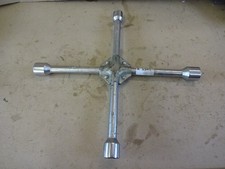 Wheel brace / spider