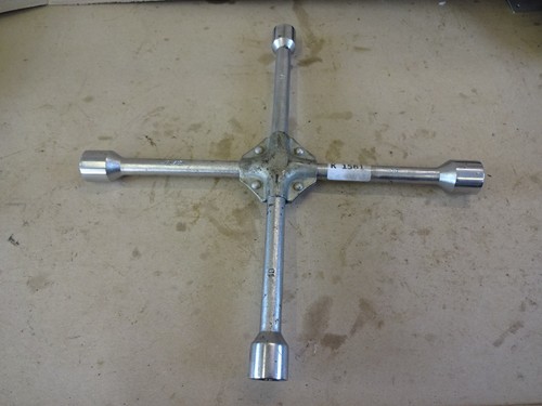 Wheel brace spider - brace,