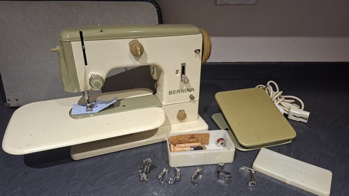 Bernina 600 sewing machine - sewing,