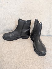 BNIB Clarks Girls PRAGUE SEA Y
