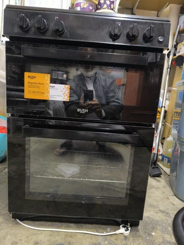 Gas cooker nearly new grill - nearly,