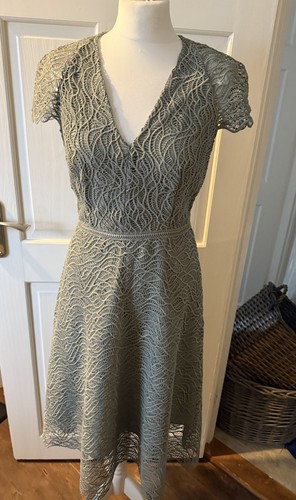 Bnwt reiss green lace dress - green,