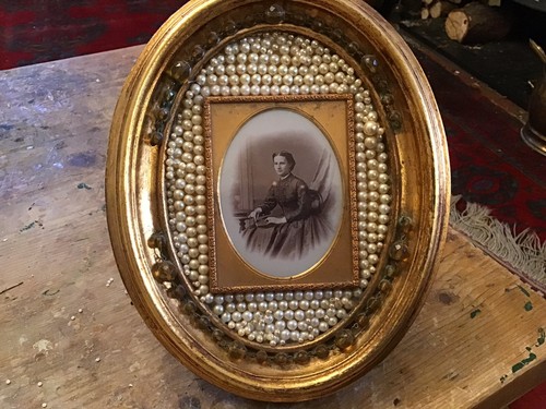 Mounted victorian photograph - ,