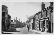 EASTCHURCH, KENT - HIGH STREET - POSTED IN 1945 ~ AN OLD PHOTO POSTCARD #252824