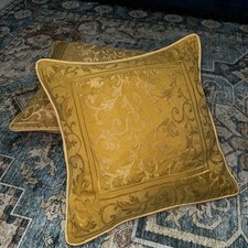 SET OF 2 Damask Black Throw