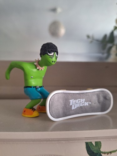 Tech deck dude world - tech,