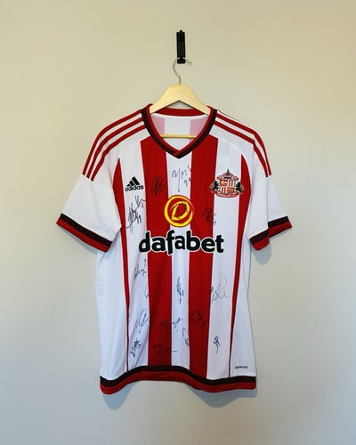 Sunderland squad signed home - signed,