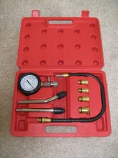Car Cylinder Tester Kit Gasoline Engine Compression Meter 0-300 PSI Pressure Gau
