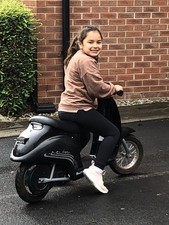 Razor Kids Electric Scooter Pocket Mod Vapor 24V eScooter Ride On 15mph - 12” wh