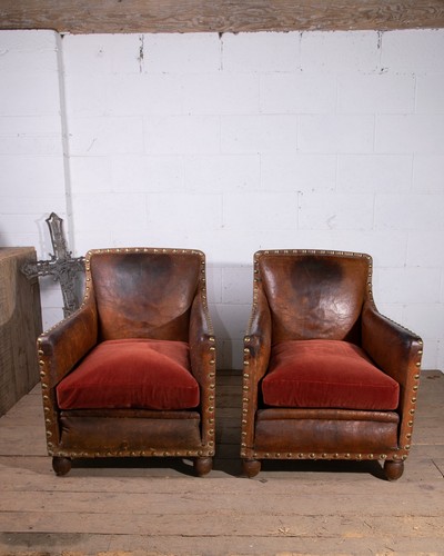 Pair antique leather - leather, art