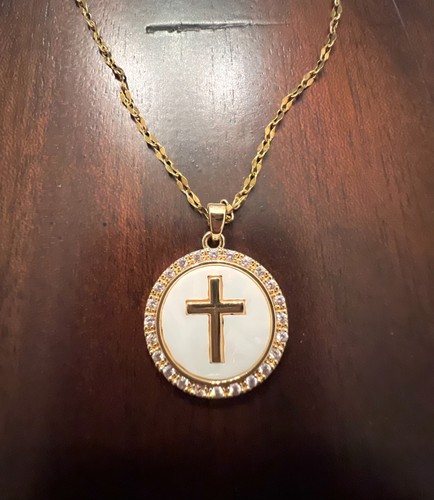 Circular gold cross enamel - circular,