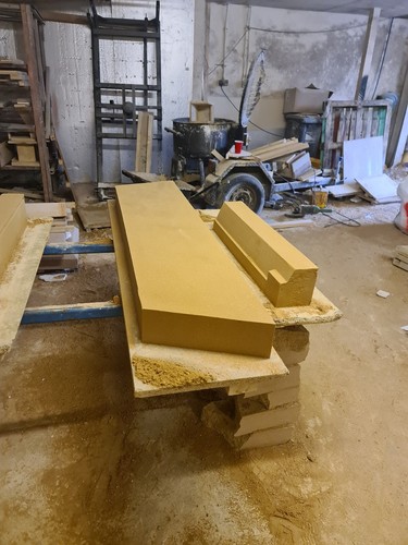 Stone lintels