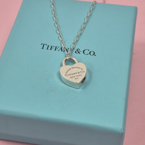 Tiffany return to - &,