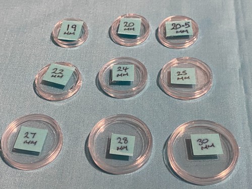Plastic capsules - plastic,
