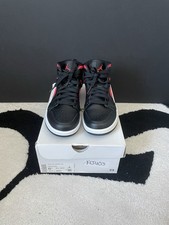 Size 6.5 - Air Jordan 1 Mid