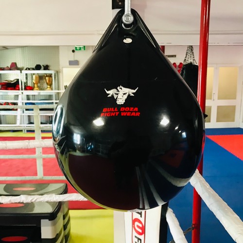 Small bull doza - small, fight