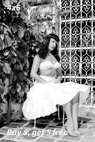 Bettie page 4x6 photo iconic - 4x6,