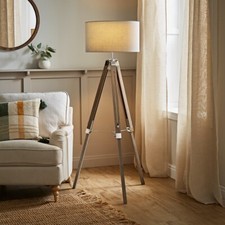 Standard Tripod Floor Lamp