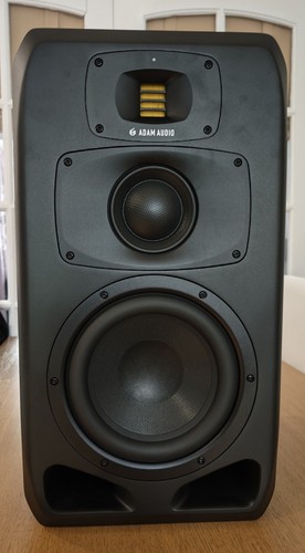 Adam audio active - audio, studio