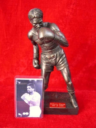 Roberto duran figurine - roberto,