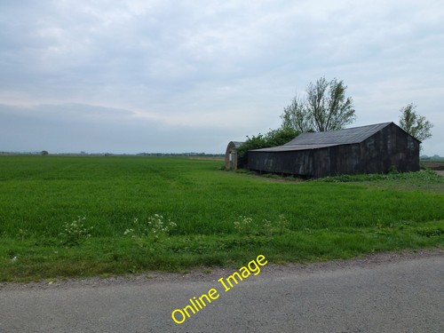 Photo 6x4 old tin - tin, sheds