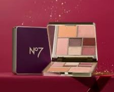 No7 A Touch of Glamour Face &