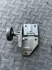 Novoferm Sectional Intermediate Left Bracket/wheel