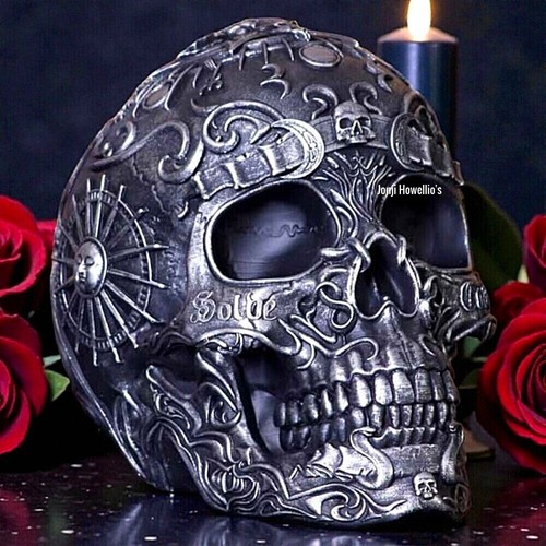 Skull sculpture gothic - sculpture,
