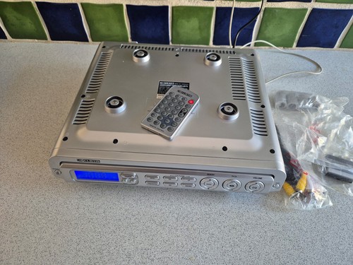 Curtis undercabinet radio - curtis, radio/tv