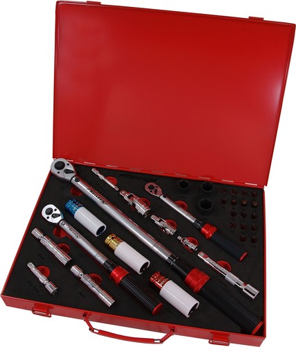 Ratcheting torque wrench - ratcheting, set