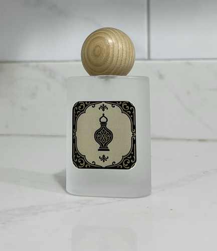 Egyptian white oud perfume - white,