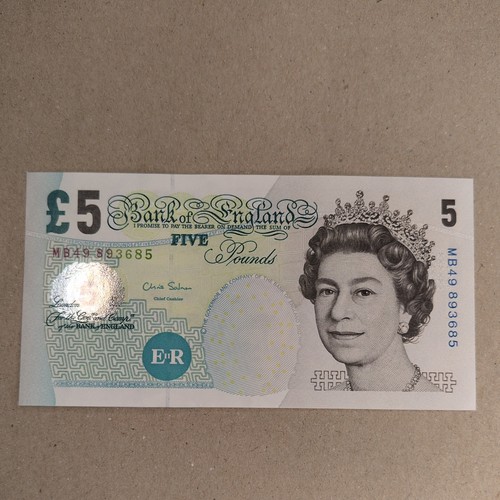 Old five pound - £5, note