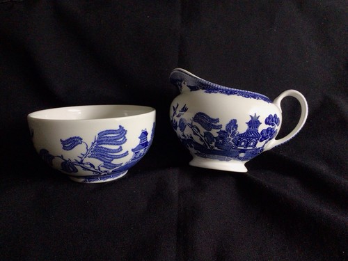 Churchill blue willow - -, cream