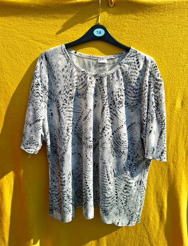 Damart size black white - damart,