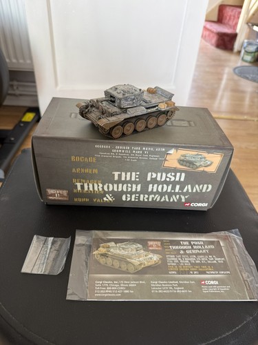 Corgi cc60604 cruiser tank - corgi,
