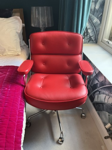 Vitra eames 104 lobby - vitra,