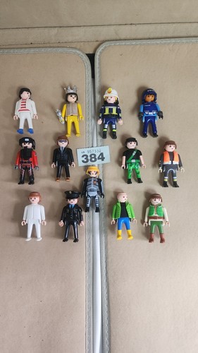 Playmobil figures bundle - 13,