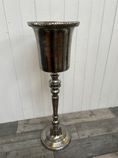 UNIQUE STATEMENT PIECE