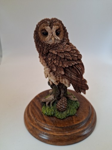 Country artists sculpture - country,