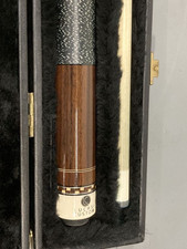 Lucasi 906 CUSTOM  Cue  Billiard