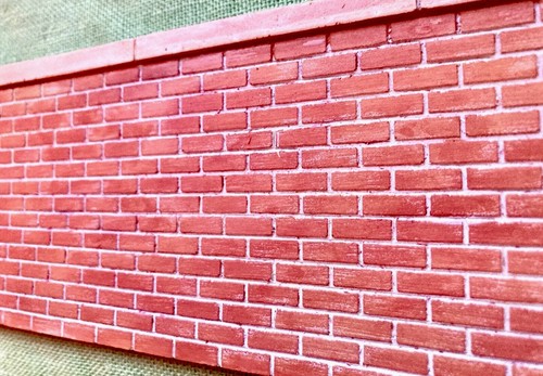 Model brick wall stretcher - model,