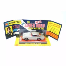 Corgi CD54321051 Aston Martin