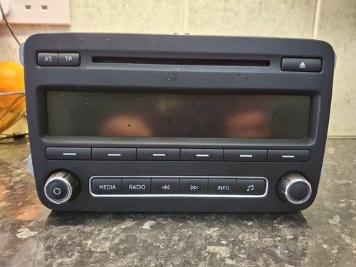 Skoda fabia car radio stereo - skoda,