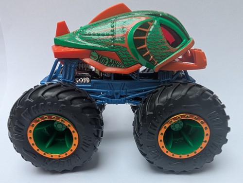 Monster jam hot wheels - monster,