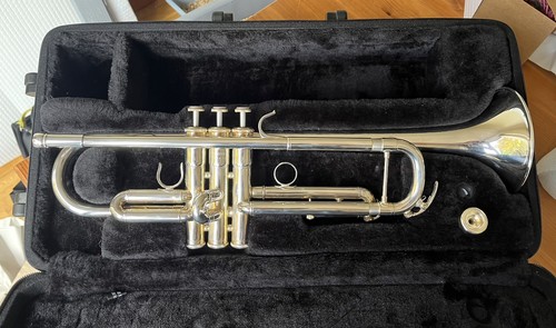 Yamaha ytr 4335gii trumpet - yamaha,