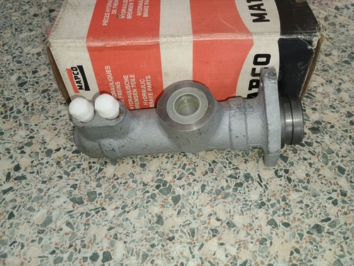 Brake master cylinder - cylinder, fits