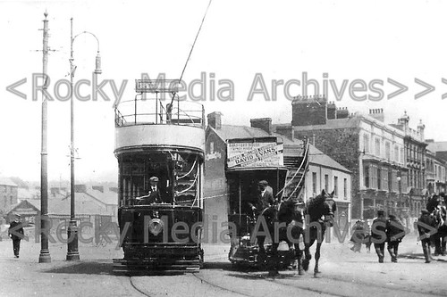 Bdg old new - old, trams